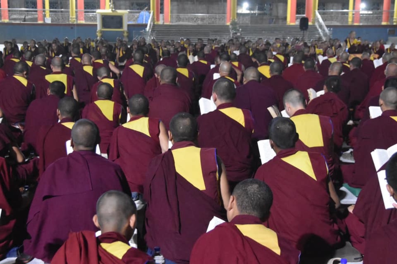 དིང་རིར་གདུང་སེམས་མཉམ་སྐྱེད།