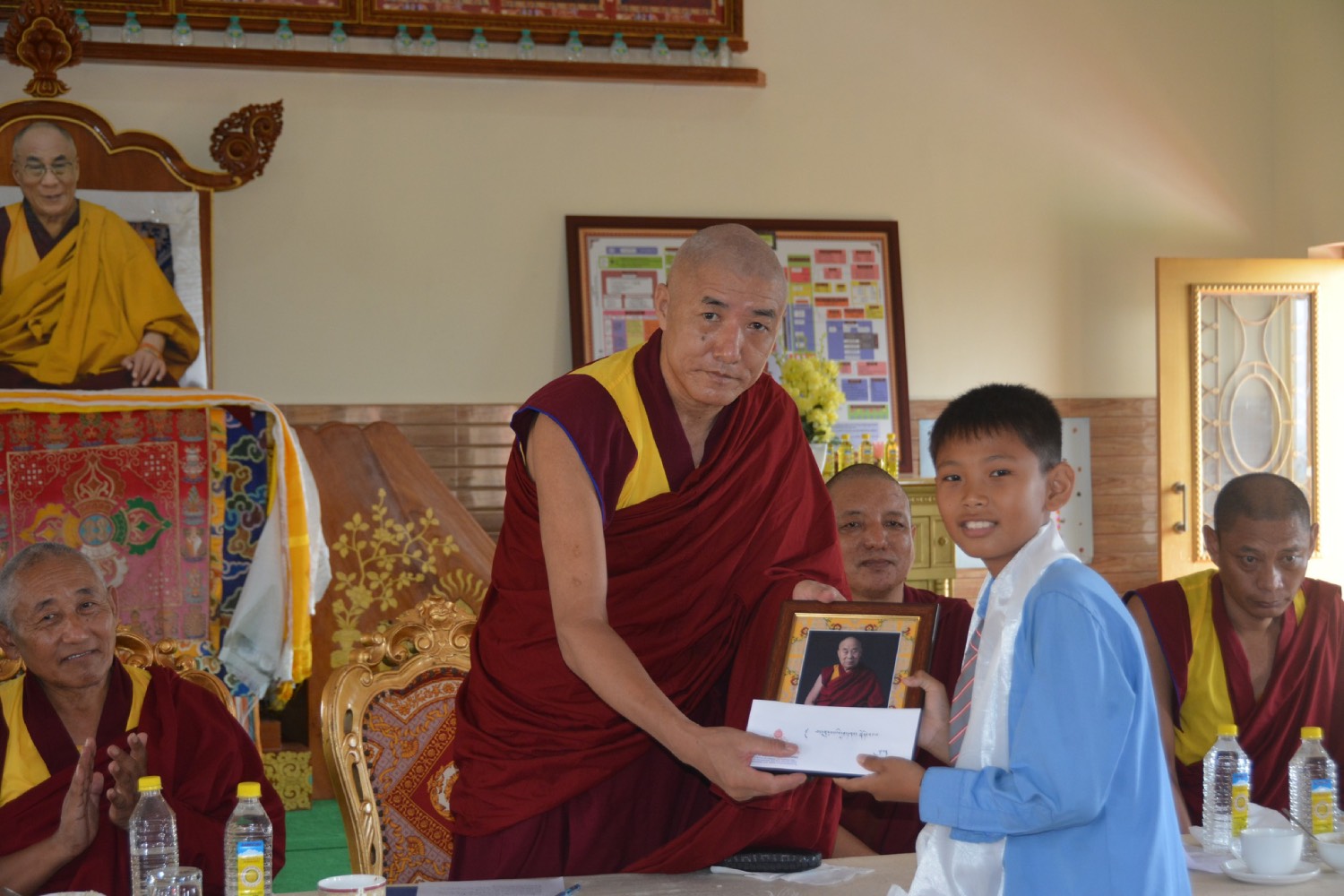 ཆོས་རིག་དབྱར་ཚོགས་ཐེངས་བཅུ་གཉིས་པའི་མཇུག་བསྡོམས།